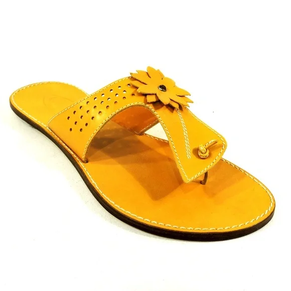 LUIGI TRAINI 🇮🇹 WOMEN'S ORANGE SOFT LEATHER SUMMER FLAT SANDALS - Picture 3 of 8